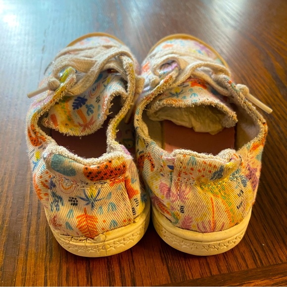 2 pair girls’ sz 12/13 sneakers: leopard neon And1 high-tops & tropical canvas - Picture 6 of 7